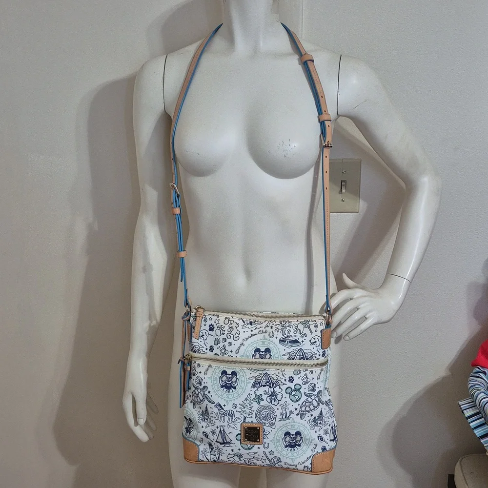Dooney&Bourke Disney Annaversery Crossbody Bag 11x11x4 - Picture 2 of 8
